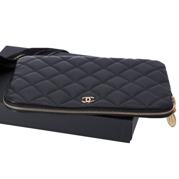 CHANEL Matelasse Clutch Bag Quilted Zip Pouch Black Caviar Leather Full Set - Picture 6 of 9